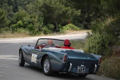 3mini-daimler dart sp 250